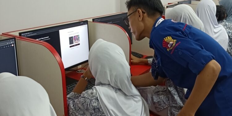 Pelajar Balikpapan belajar coding